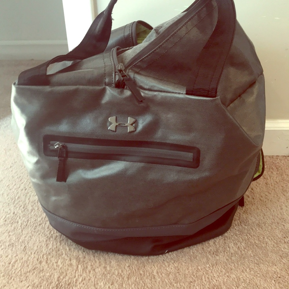 Under Armour Weekender/ Gym Bag